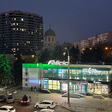Nocturne Apartment Kisinyov Kültér fotó